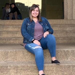 Meet your Posher, Gabrielle